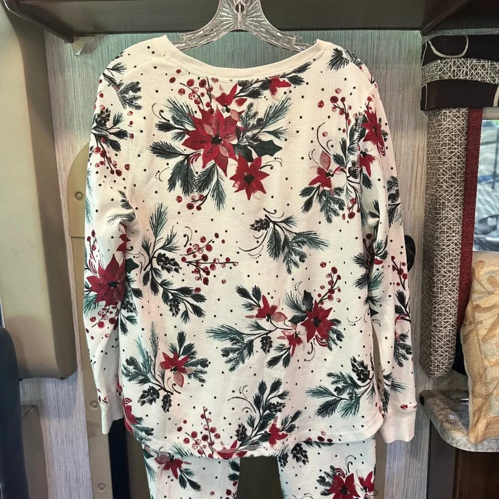 Gilligan & O'Malley Womens XL Poinsettia Waffle Knit Pajama Set Holiday Floral